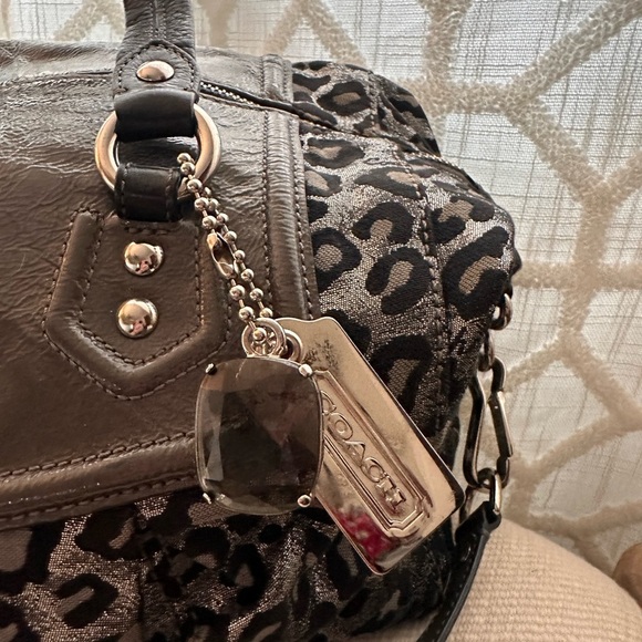 Coach Handbag - Picture 2 of 6